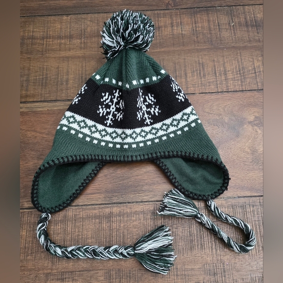 New York Jets Knit Beanie Winter Hat Toque Skull Cap Ear Flaps Snow Flake - Picture 1 of 4
